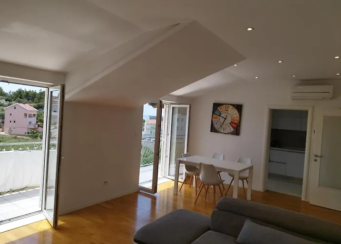 Apartment Nina