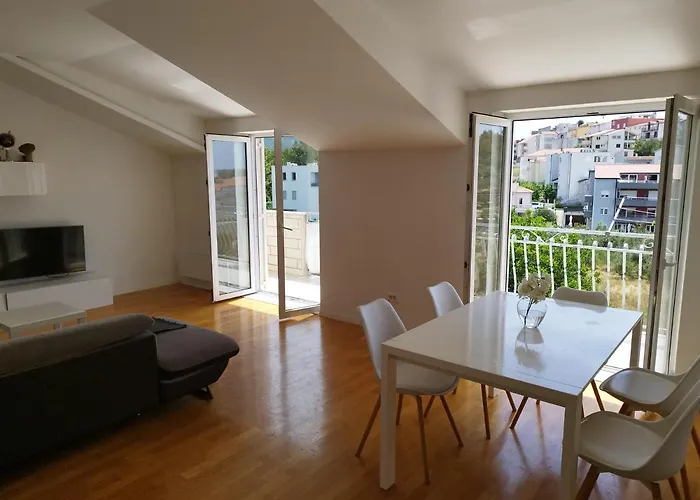 Apartment Nina